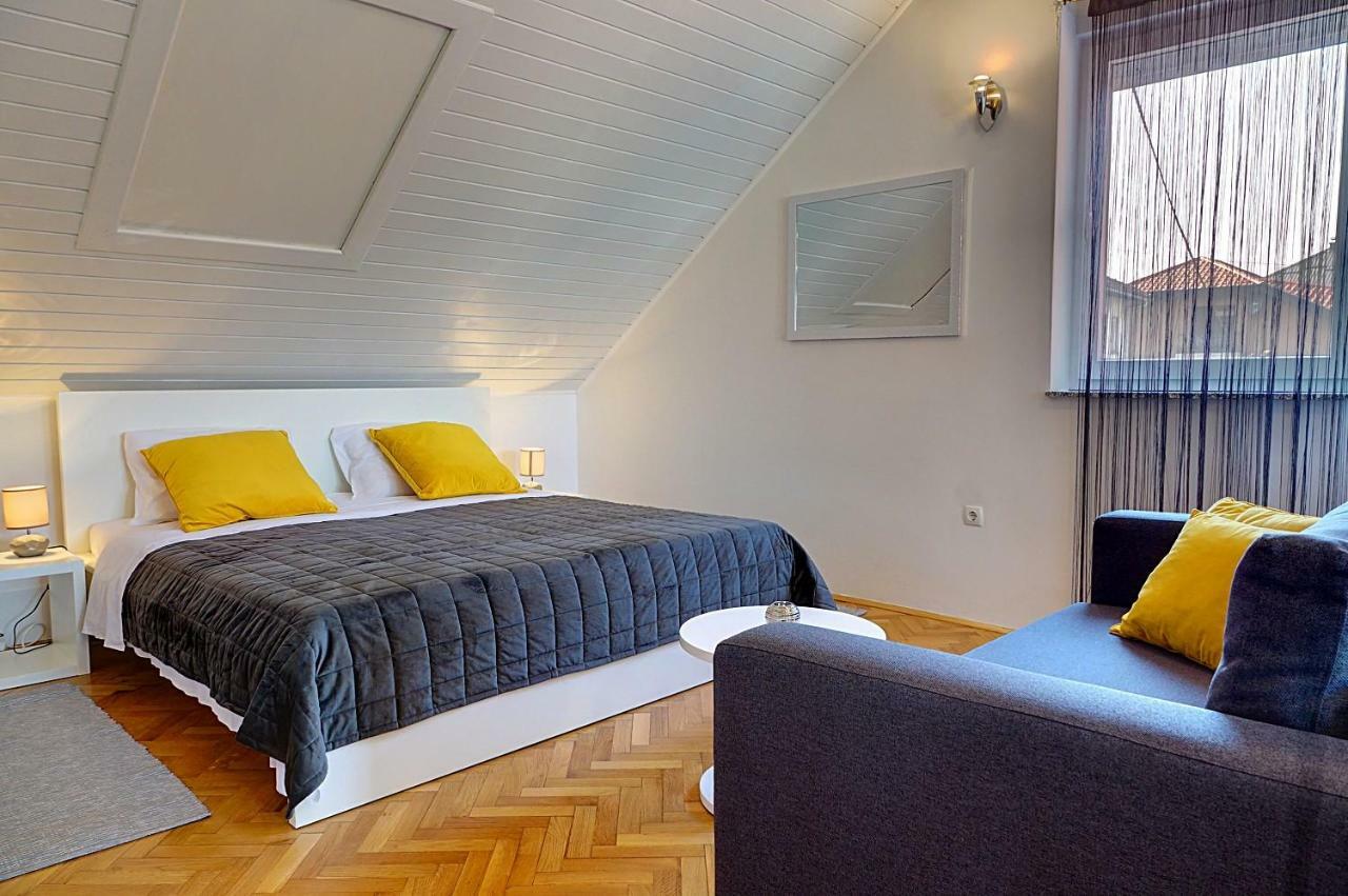 Apartman Studio Sonas 3 With Free Private Parking Карловац Экстерьер фото