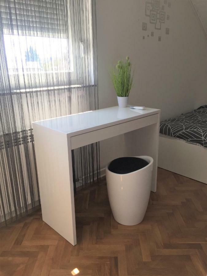 Apartman Studio Sonas 3 With Free Private Parking Карловац Экстерьер фото