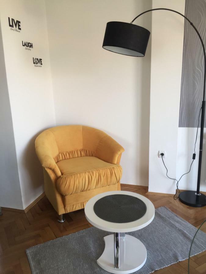 Apartman Studio Sonas 3 With Free Private Parking Карловац Экстерьер фото