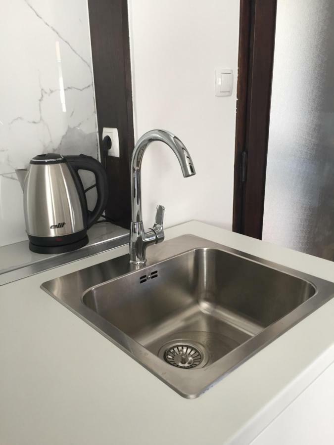 Apartman Studio Sonas 3 With Free Private Parking Карловац Экстерьер фото